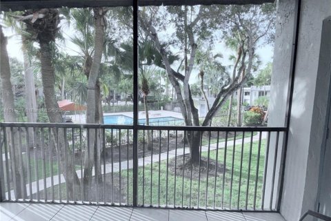 Condominio en alquiler en Weston, Florida, 2 dormitorios, 113.34 m2 № 1969921 - foto 27