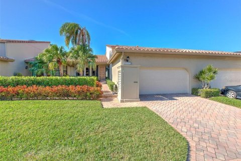 House in Longboat Key, Florida 3 bedrooms, 231.05 sq.m. № 1854084 - photo 2