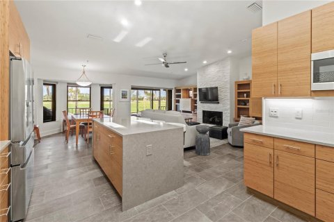 House in Longboat Key, Florida 3 bedrooms, 231.05 sq.m. № 1854084 - photo 28