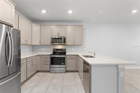 Townhouse in ISLES OF LAKE NONA in Orlando, Florida 4 bedrooms, 168.06 sq.m. № 2391553 - photo 9