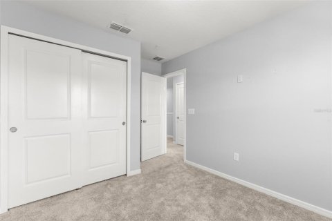Townhouse in ISLES OF LAKE NONA in Orlando, Florida 4 bedrooms, 168.06 sq.m. № 2391553 - photo 25