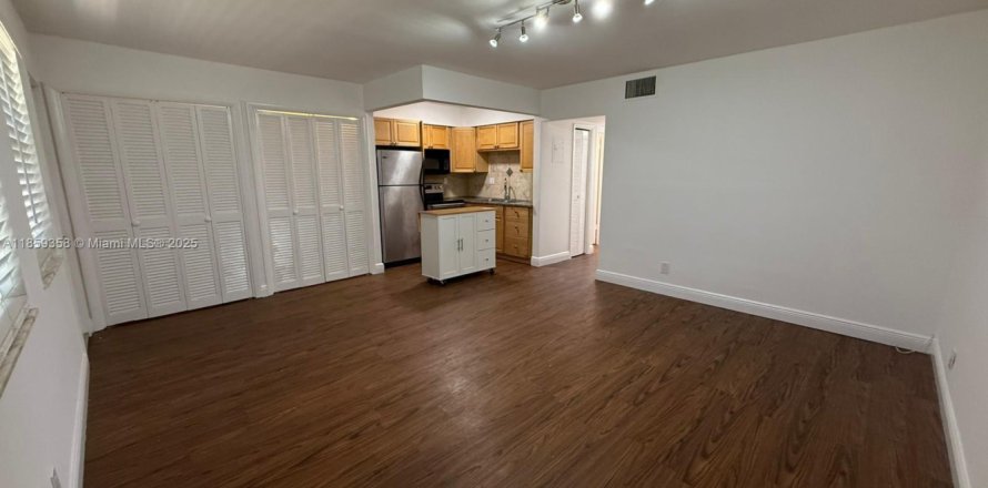 Condo à Oakland Park, Floride, 2 chambres № 1888075