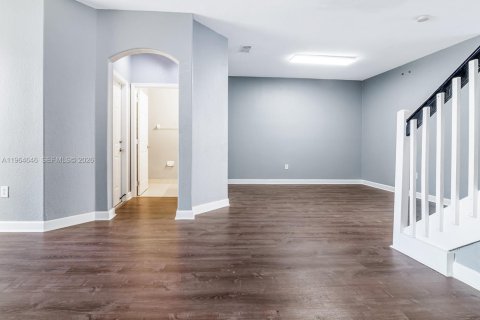 Adosado en venta en Doral, Florida, 3 dormitorios, 157 m2 № 2026044 - foto 19