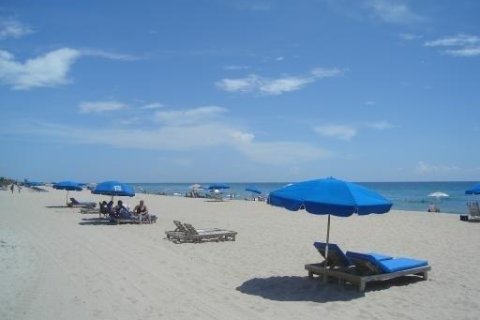 Condo in Delray Beach, Florida, 2 bedrooms  № 1133003 - photo 1