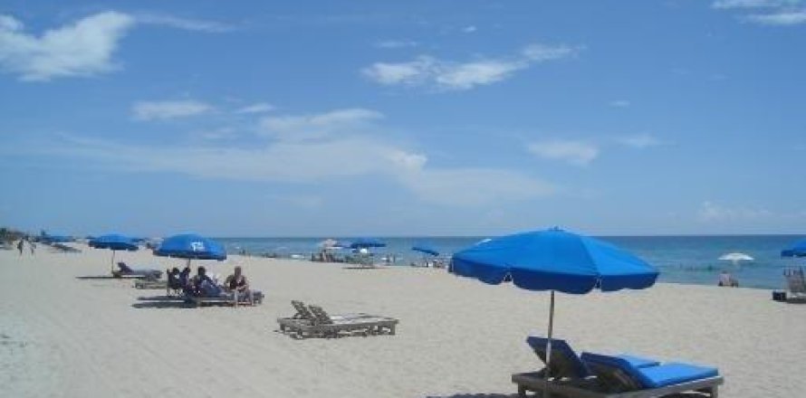 Condo in Delray Beach, Florida, 2 bedrooms  № 1133003