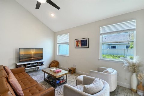 Adosado en venta en Sarasota, Florida, 3 dormitorios, 182.27 m2 № 2195300 - foto 9