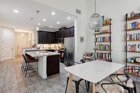 Adosado en venta en Sarasota, Florida, 3 dormitorios, 182.27 m2 № 2195300 - foto 13