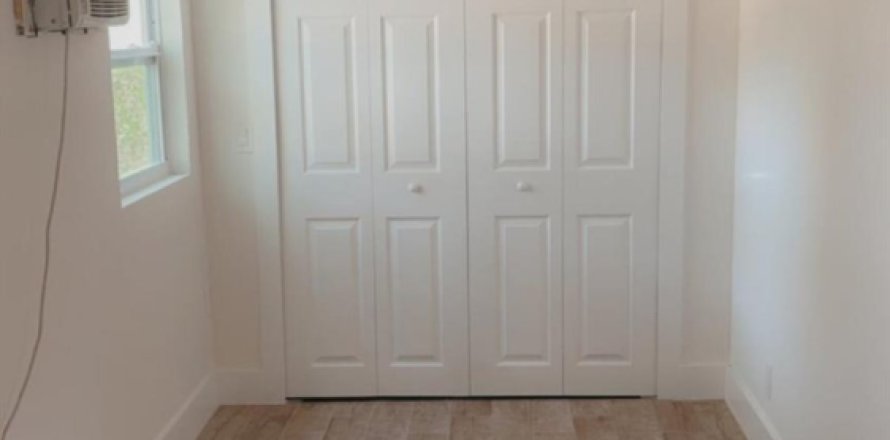 Casa en Pompano Beach, Florida 2 dormitorios, 80.45 m2 № 1178448