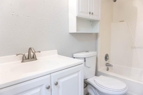 Apartment in Plant City, Florida 1 bedroom, 78.97 sq.m. № 2198651 - photo 8