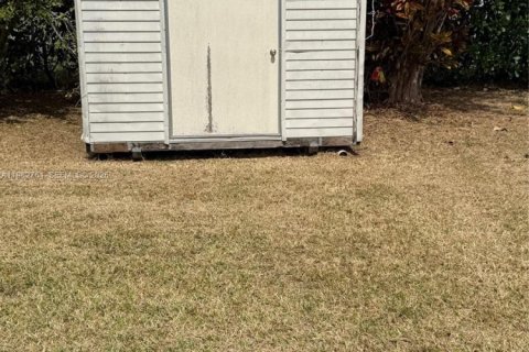 Купить виллу или дом в Хомстед, Флорида 3 спальни, 92.9м2, № 2046535 - фото 14