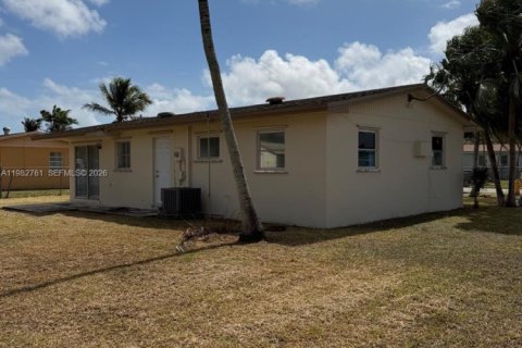 Купить виллу или дом в Хомстед, Флорида 3 спальни, 92.9м2, № 2046535 - фото 3