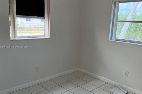 Купить виллу или дом в Хомстед, Флорида 3 спальни, 92.9м2, № 2046535 - фото 11