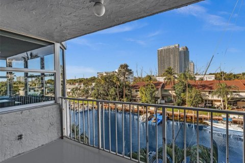 Condominio en venta en North Miami Beach, Florida, 1 dormitorio, 91.97 m2 № 2089215 - foto 11