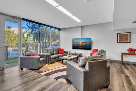 Condominio en venta en North Miami Beach, Florida, 1 dormitorio, 91.97 m2 № 2089215 - foto 25