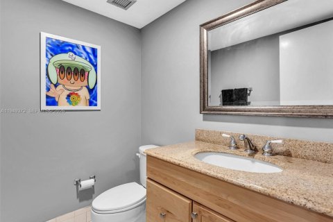 Condominio en venta en North Miami Beach, Florida, 1 dormitorio, 91.97 m2 № 2089215 - foto 12
