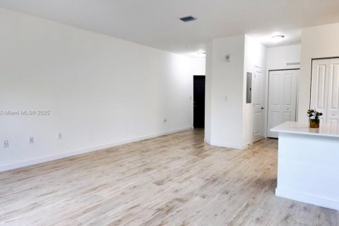 Condominio en venta en Miami, Florida, 3 dormitorios, 137.59 m2 № 1944958 - foto 5