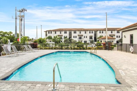 Condominio en venta en Miami, Florida, 3 dormitorios, 137.59 m2 № 1944958 - foto 21