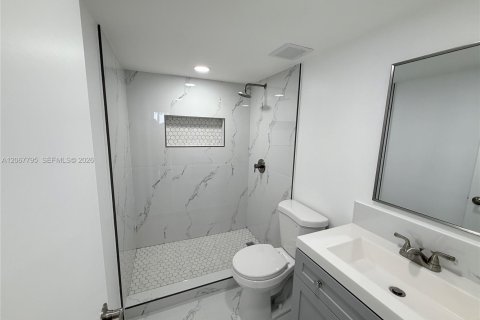 Copropriété à louer à North Miami, Floride: 1 chambre, 66.33 m2 № 2290068 - photo 9