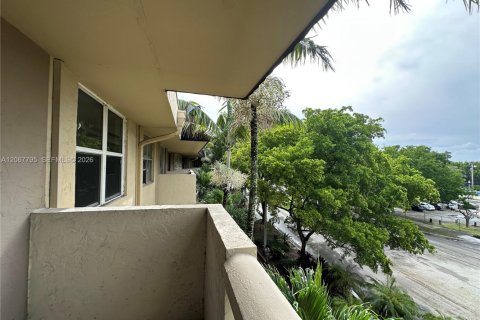 Copropriété à louer à North Miami, Floride: 1 chambre, 66.33 m2 № 2290068 - photo 14