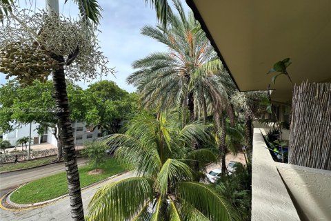 Copropriété à louer à North Miami, Floride: 1 chambre, 66.33 m2 № 2290068 - photo 16