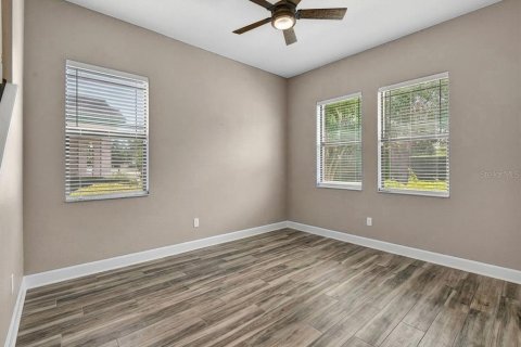 Villa ou maison à vendre à Odessa, Floride: 4 chambres, 267.56 m2 № 2149451 - photo 12