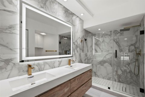 Купить кондоминиум в Авентура, Флорида 2 спальни, 109.72м2, № 1862533 - фото 21