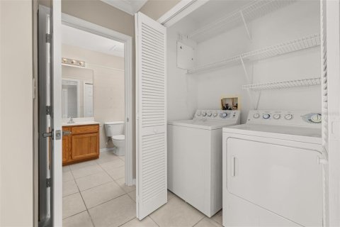 Condominio en venta en Kissimmee, Florida, 2 dormitorios, 130.62 m2 № 2151498 - foto 11