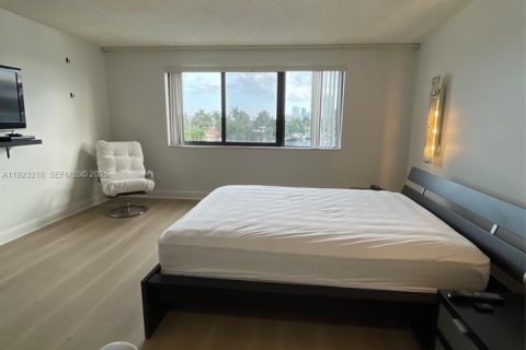 Appartement à louer à Hallandale Beach, Floride: 1 chambre, 92.53 m2 № 1984725 - photo 8