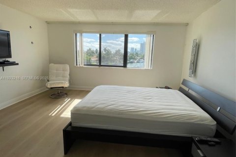 Appartement à louer à Hallandale Beach, Floride: 1 chambre, 92.53 m2 № 1984725 - photo 7