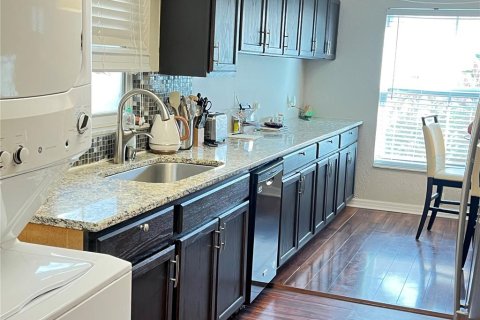 Condo in Altamonte Springs, Florida, 2 bedrooms  № 2098822 - photo 11