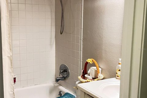 Condo in Altamonte Springs, Florida, 2 bedrooms  № 2098822 - photo 15