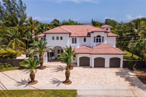House in Dania Beach, Florida 7 bedrooms, 432 sq.m. № 2012145