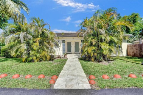 Commercial property in Biscayne Park, Florida 138.15 sq.m. № 1889554 - photo 5