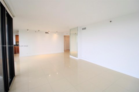 Copropriété à vendre à Aventura, Floride: 2 chambres, 124.49 m2 № 1829024 - photo 13