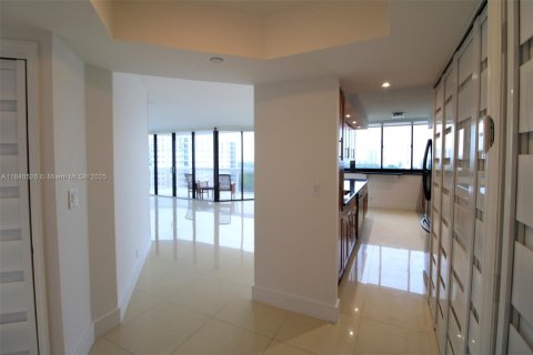 Copropriété à vendre à Aventura, Floride: 2 chambres, 124.49 m2 № 1829024 - photo 5
