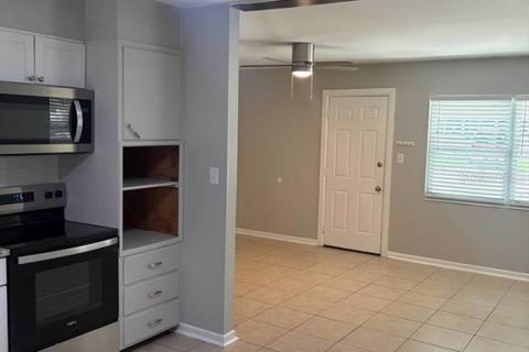 Casa en alquiler en Leesburg, Florida, 2 dormitorios, 80.27 m2 № 2157789 - foto 9