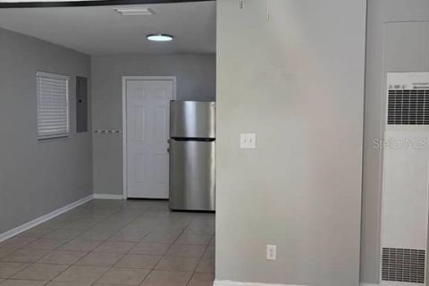 Casa en alquiler en Leesburg, Florida, 2 dormitorios, 80.27 m2 № 2157789 - foto 12