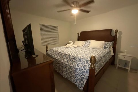 Condo in Kissimmee, Florida, 2 bedrooms № 2204828 - photo 18