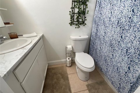 Condo in Kissimmee, Florida, 2 bedrooms № 2204828 - photo 20