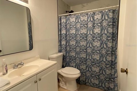 Condo in Kissimmee, Florida, 2 bedrooms № 2204828 - photo 25
