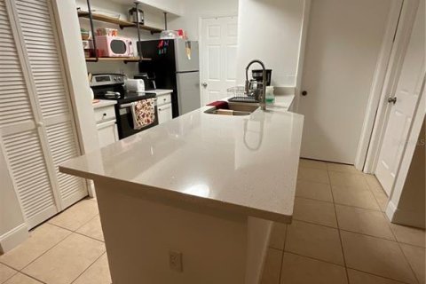 Condo in Kissimmee, Florida, 2 bedrooms № 2204828 - photo 14