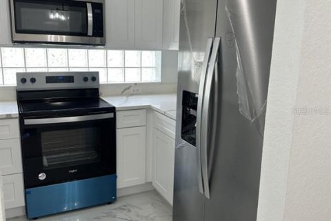 House in Winter Park, Florida 3 bedrooms, 103.49 sq.m. № 1853219 - photo 4