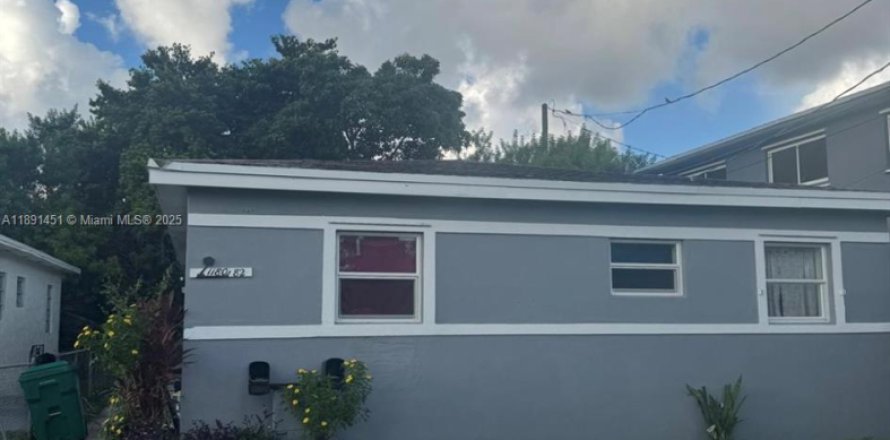 Apartment in Miami, Florida 2 bedrooms, 64.29 sq.m. № 1944733