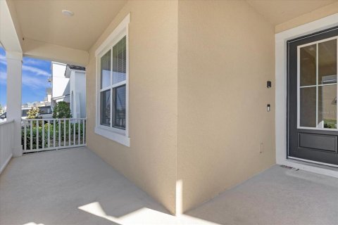 Casa en venta en Kissimmee, Florida, 7 dormitorios, 278.52 m2 № 1012510 - foto 4