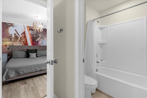 Casa en venta en Kissimmee, Florida, 7 dormitorios, 278.52 m2 № 1012510 - foto 27