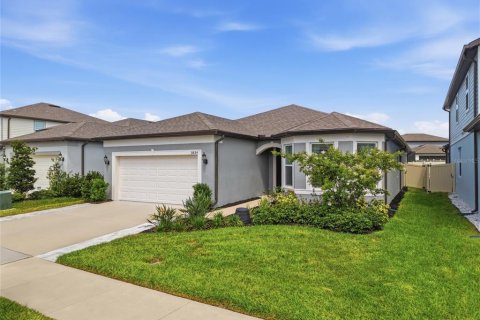 House in Land O' Lakes, Florida 3 bedrooms, 209.87 sq.m. № 2167636 - photo 3