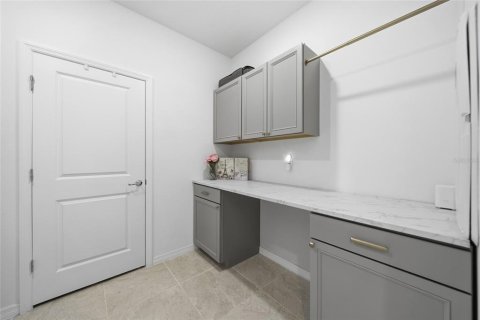 House in Land O' Lakes, Florida 3 bedrooms, 209.87 sq.m. № 2167636 - photo 30