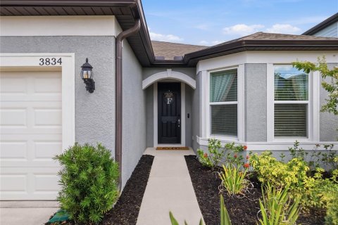 House in Land O' Lakes, Florida 3 bedrooms, 209.87 sq.m. № 2167636 - photo 5