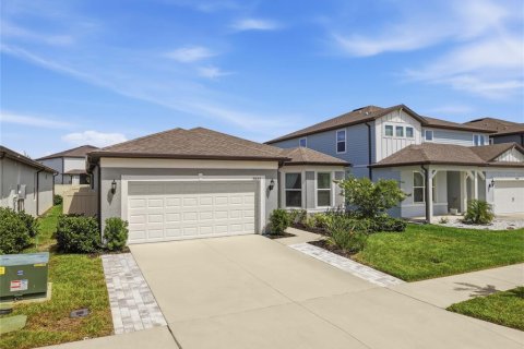 House in Land O' Lakes, Florida 3 bedrooms, 209.87 sq.m. № 2167636 - photo 4