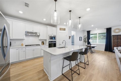 House in Land O' Lakes, Florida 3 bedrooms, 209.87 sq.m. № 2167636 - photo 15